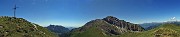 44 Dalla croce del Vindiolo vista verso il Passo del Vindiolo,  Il Pizzo a dx e Alben a sx